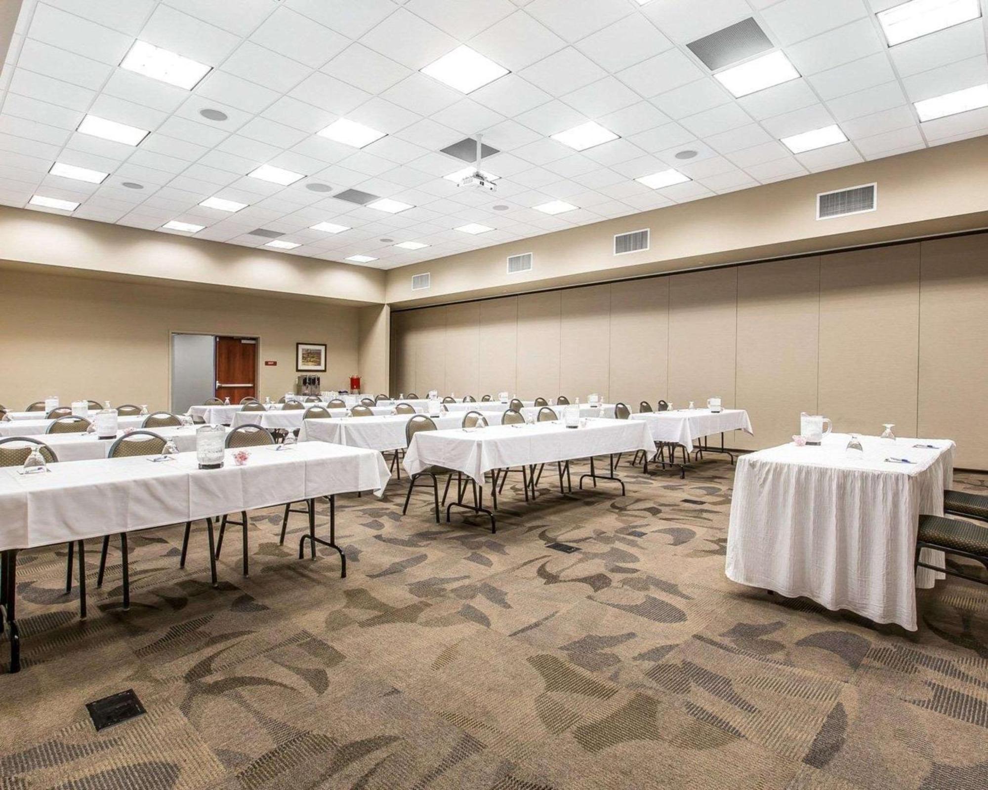 Big Horn Resort, Ascend Hotel Collection Billings Bagian luar foto